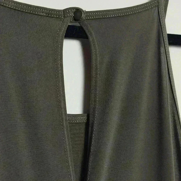 Lanston NWT Halter Sleeveless Jumpsuit in Army Green Size Large - Picture 11 of 14